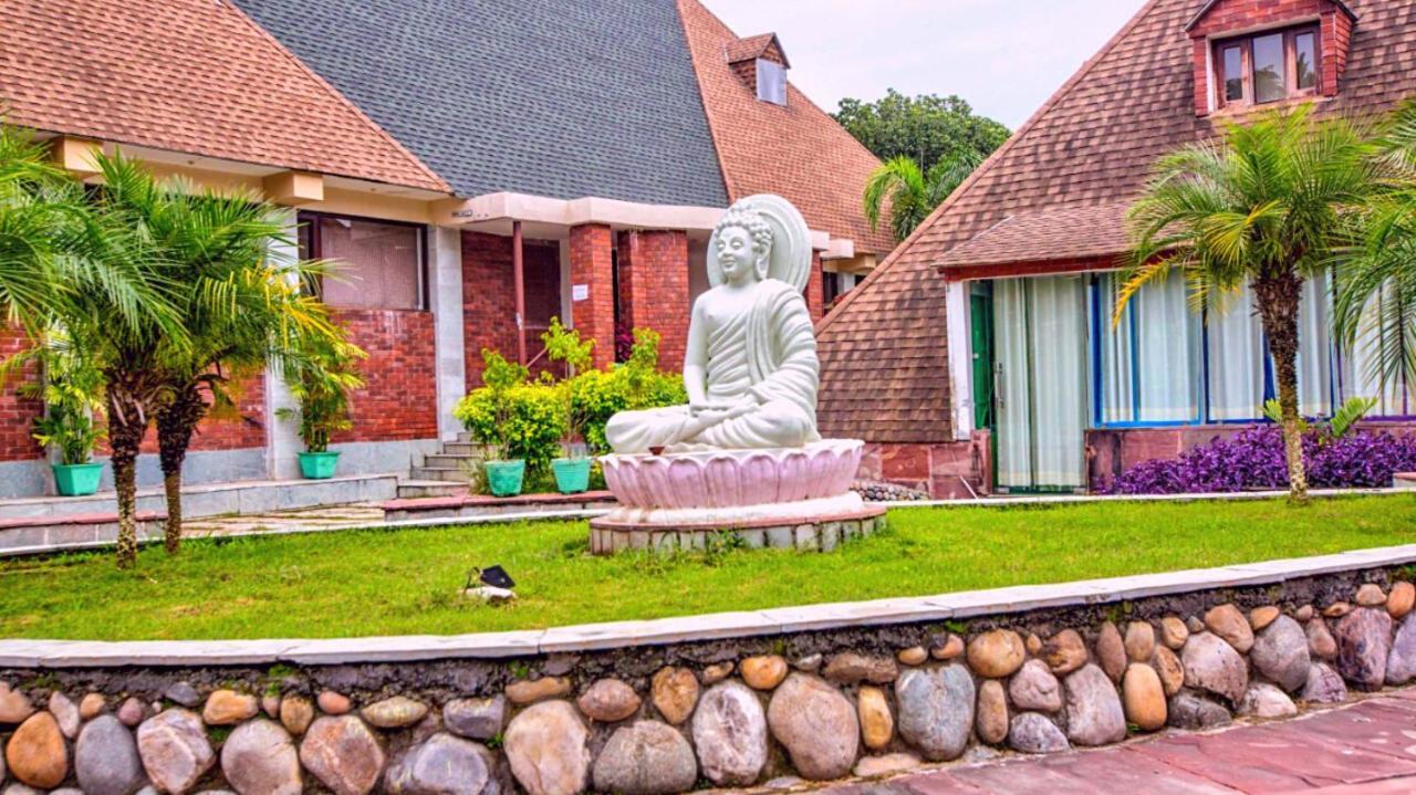 Pyramid Home Divine - A Wellness Resort Dehradun Exterior foto